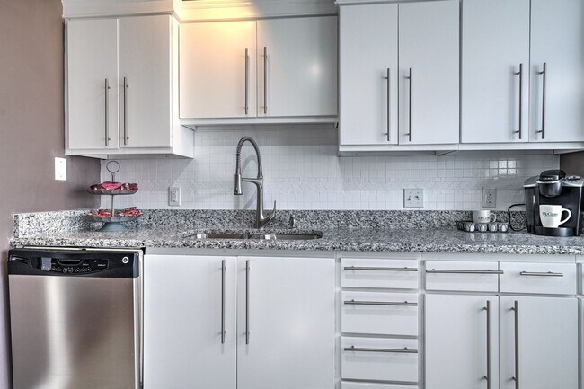 Photo - Beautiful 2+ Bedroom, 4 Level Townhome Wit...
