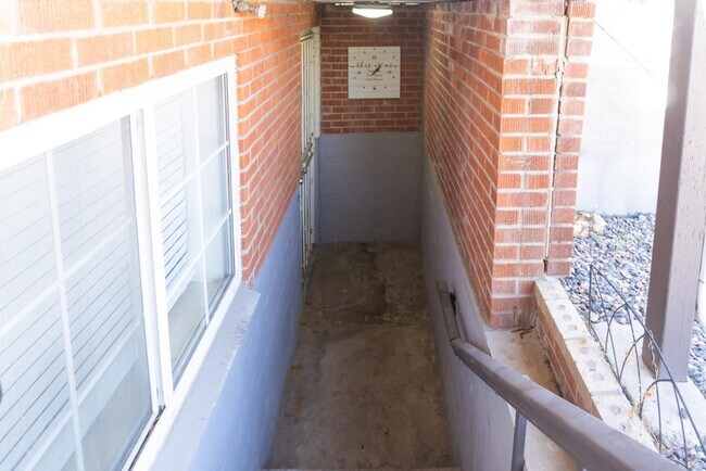 Photo - 1152 S Quivas St