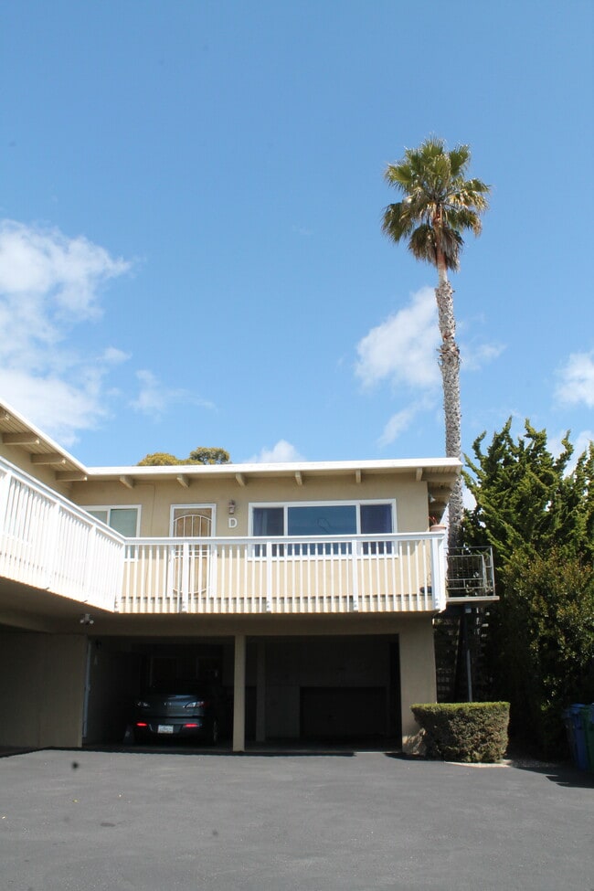 Building Photo - 272 Sea Ridge Rd Unit D Rental