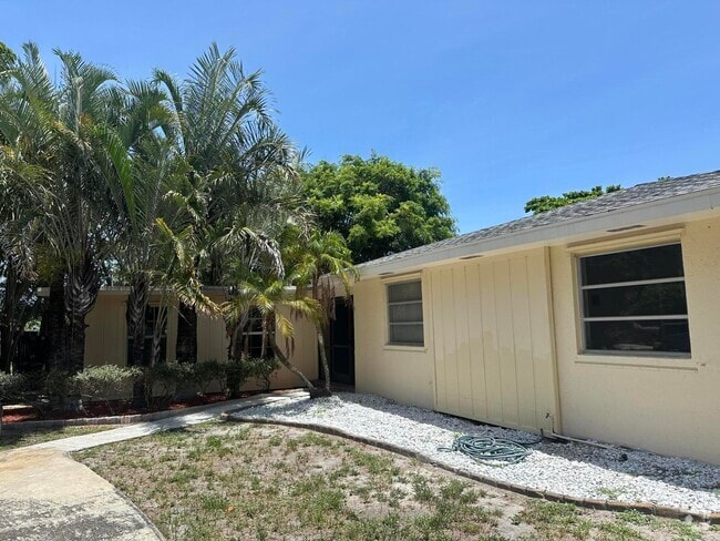 Building Photo - 2514 Gertrude Dr Rental
