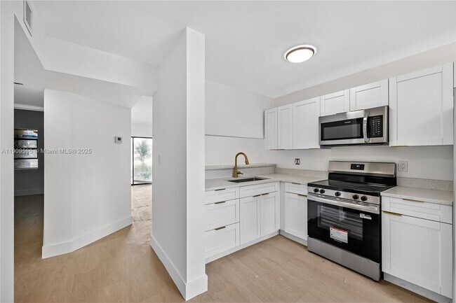 Photo - 4198 Lakeside Dr Unit 4198