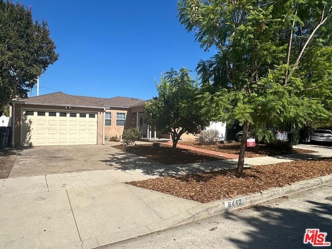 Building Photo - 6442 Wilkinson Ave Rental