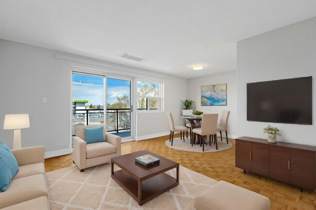 Building Photo - Parkdale Place