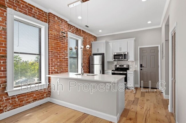 Building Photo - 1200 Allen Ave