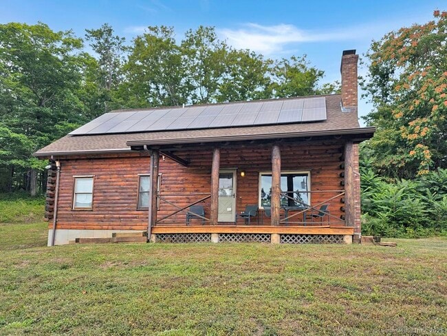 Photo - 698 Leetes Island Rd