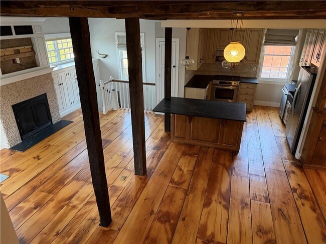 Photo - 31 Bradford St Unit 1