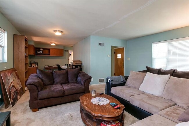 Photo - 1944 Hunting Ave