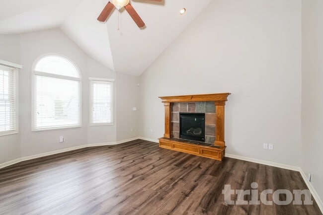 Photo - 7616 N Nodaway Ave