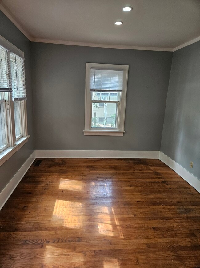 Photo - 1602 W University Ave