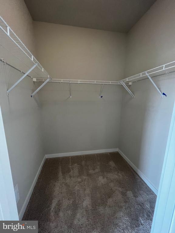 Photo - 110 Kinross Ln