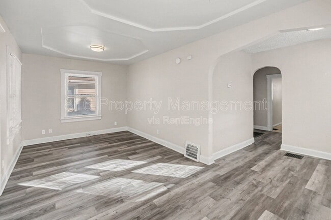 Photo - 5713 Brooklyn Ave