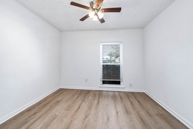 Photo - 24007 Pepperrell Pl St