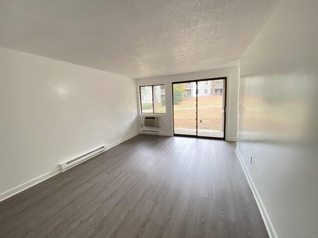 Photo - 7 Padanaram Rd Unit I181