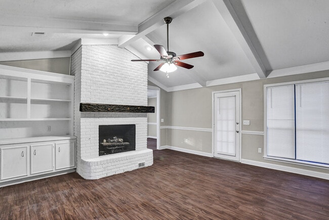 Photo - 128 Dogwood Cir