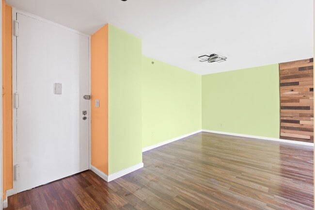 Building Photo - 200 Winston Dr Unit 2921