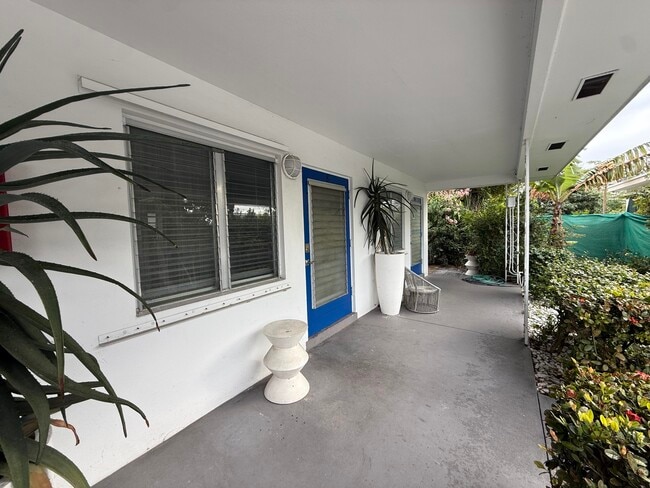 Photo - 1210 S M St Unit 8