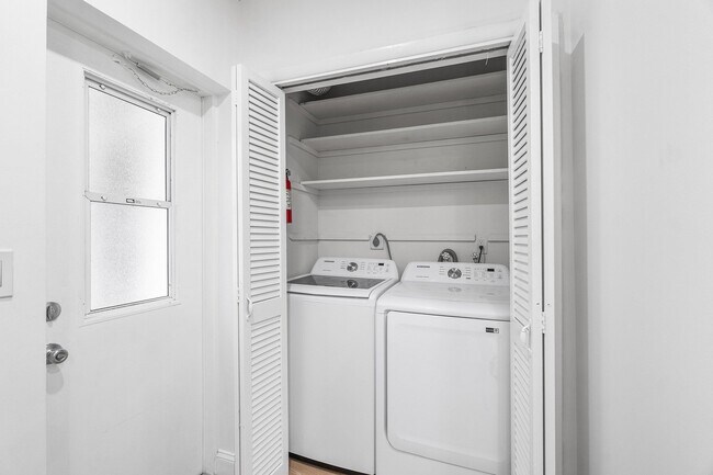 Photo - 434 SW 9th St Unit A