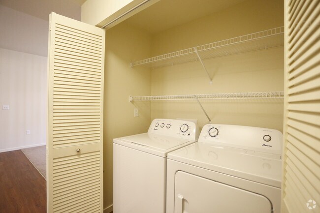 2BR, 2BA - Willow