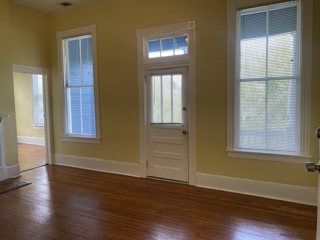 Photo - 1116 Habersham St Unit 402-2