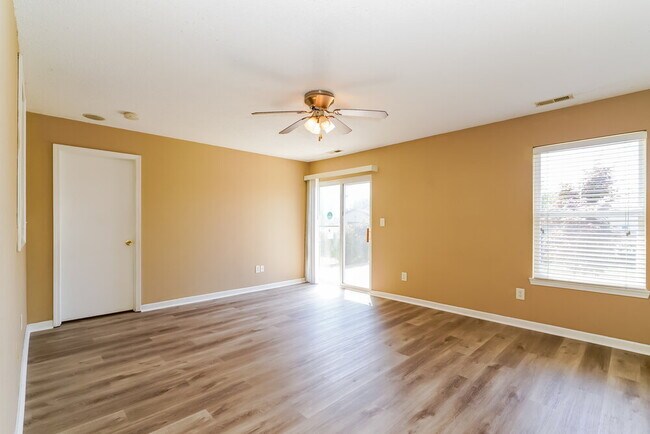 Photo - 7621 Blue Willow Dr