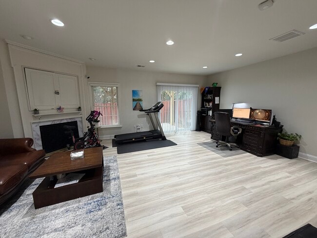 Photo - 5447 Serviceberry St