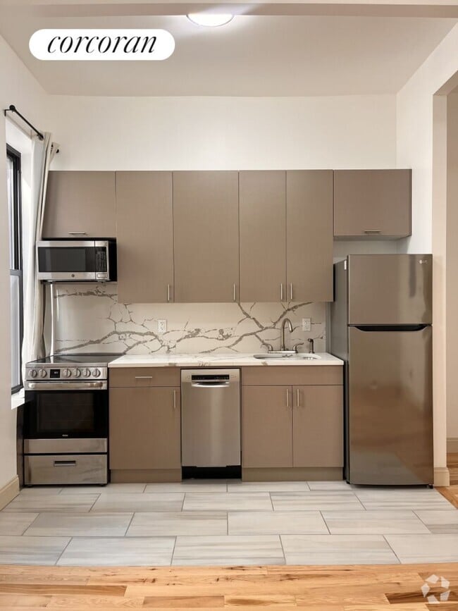 Building Photo - 47 W 71st St Rental