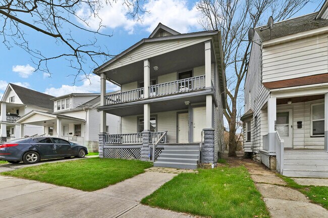 2034 W 99th St
