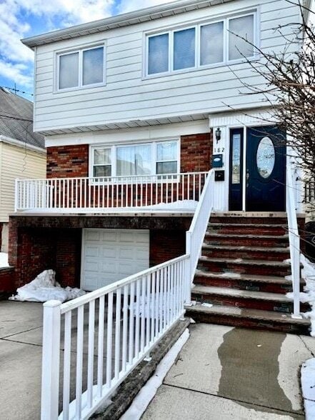 Photo - 182 W 32nd St