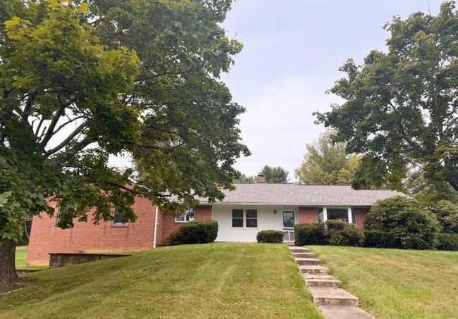 Photo - 2710 Academy Dr