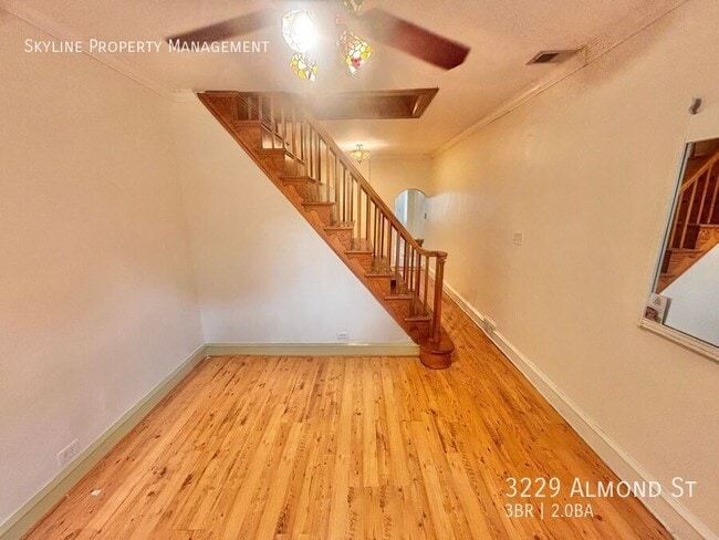 Photo - 3229 Almond St