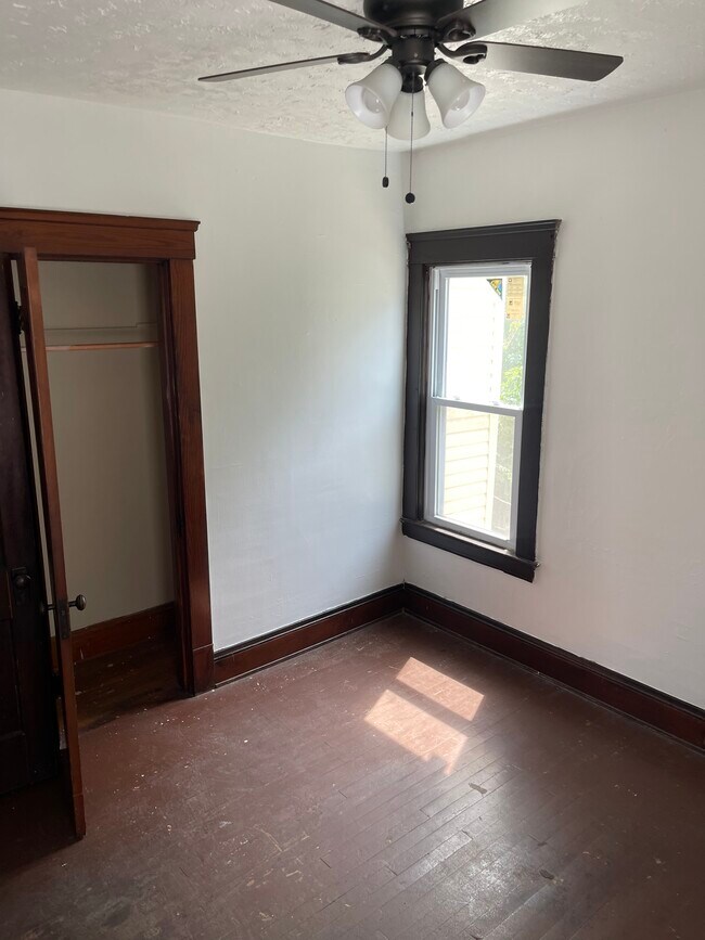 Photo - 1034 E 141st St Unidad 1