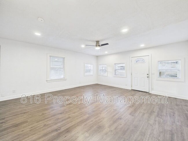 Photo - 1513 Rowland Ave