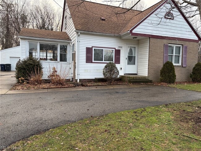 Photo - 1550 Chapman Dr