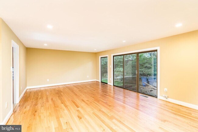 Photo - 3134 Delburne Ct