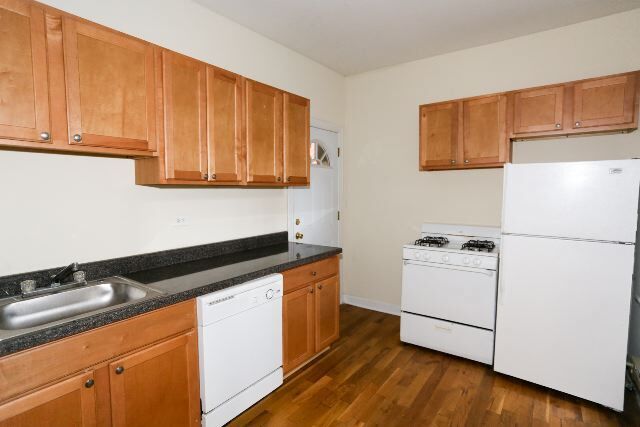 Photo - 714 W Barry Ave Unit B2