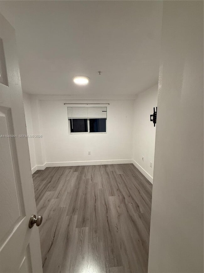 Building Photo - 821 SW 2nd St