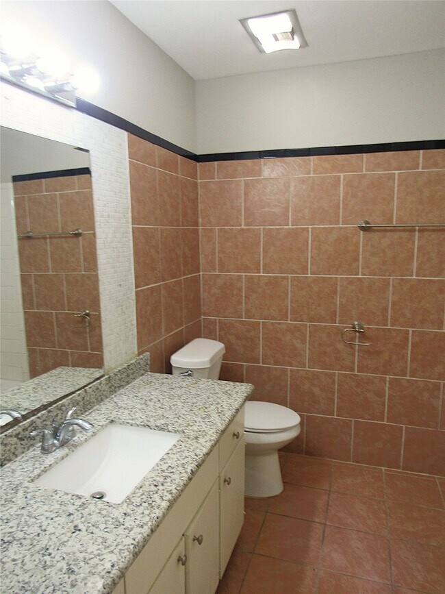 Photo - 8414 Beechnut St