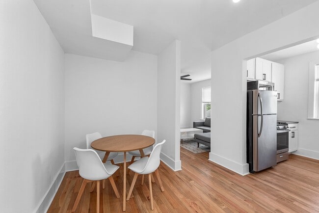 MOSAIC - 729 Westgate - Now Leasing 2027/2028