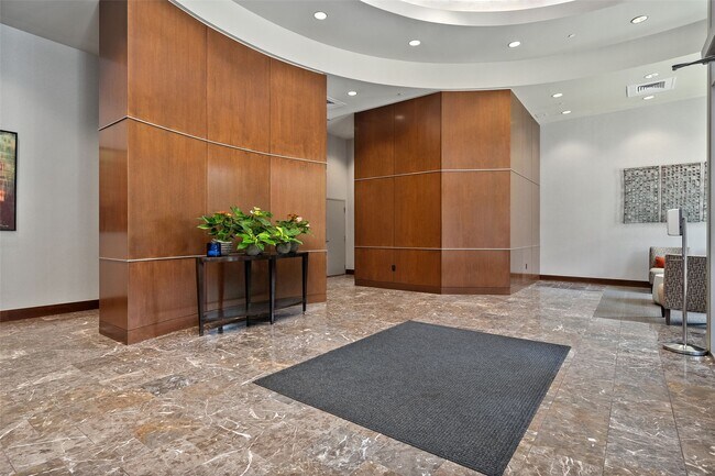 Photo - 4909 Laclede Ave Unidad 1002