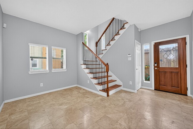 Photo - 5732 Kansas St