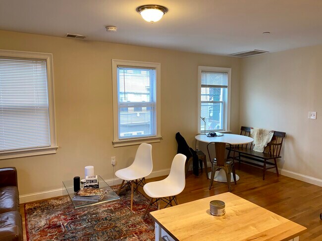 167 Thorndike St Unidad 2