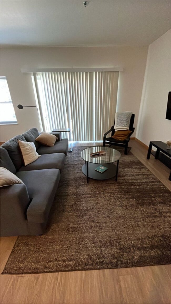 Building Photo - 1640 N Water St Unit ID1379063P