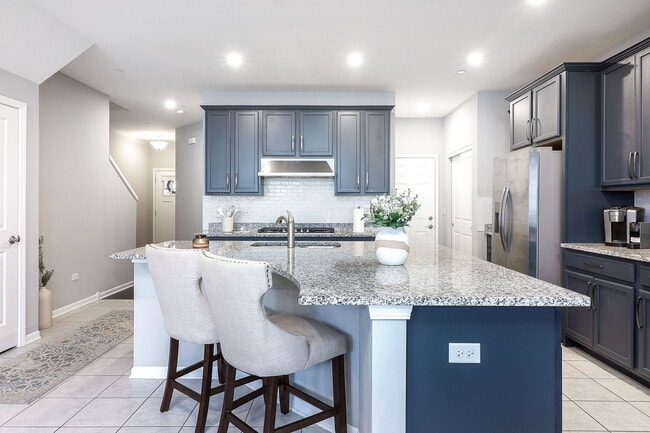 Photo - 169 Waverly Ct