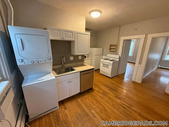 Photo - 150 Fifth St. Unidad 2