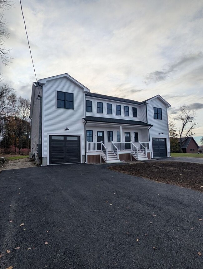 Building Photo - 398 Sutton St Unit A