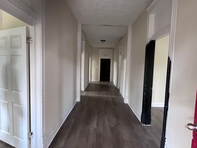 Photo - 4 Bedrooms!!