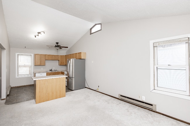 Photo - 344 6th Ave S Unidad 1