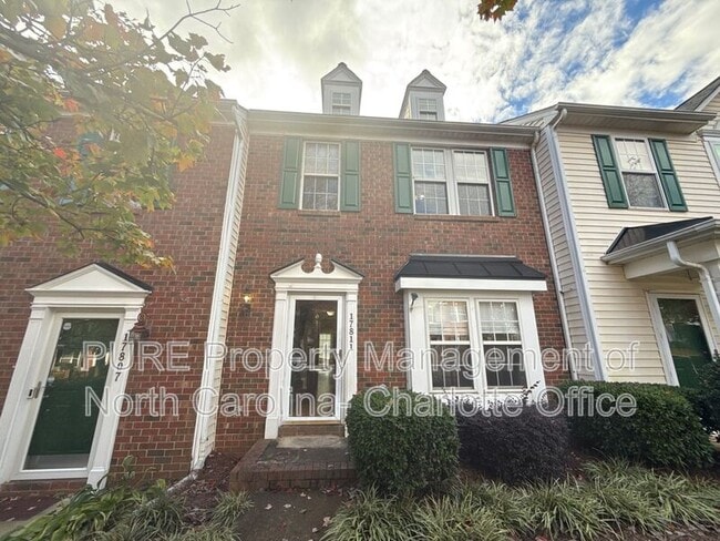 Photo - 17811 Delmas Dr