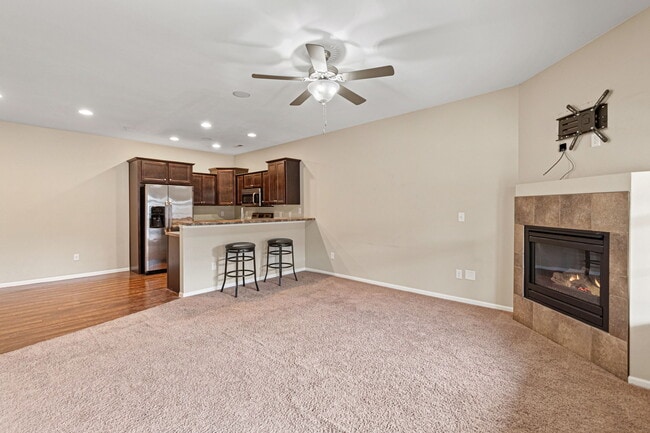 Photo - 414 Churchill Dr