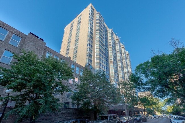 Building Photo - 720 W Gordon Ter Unit 3N Rental